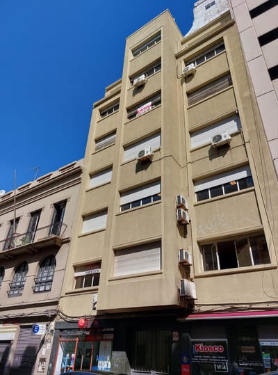 Rincon No 610 4o piso y Pza Matriz solo oficinas no acepta vivienda