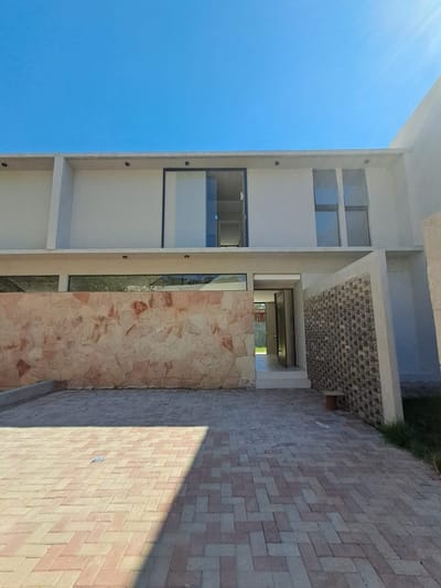 Casa en venta c/ cochera en Barrio America