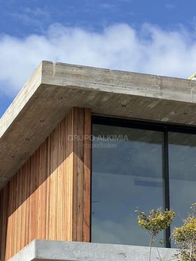 Casa exclusiva de 5 dormitorios y 6 baños Barrio el Carmel, Canelones