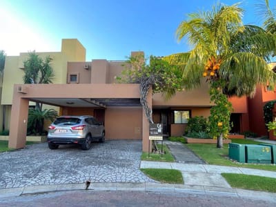 CASA EN ALQUILER SEMI AMOBLADA. CONDOMINIO LA HACIENDA 2.