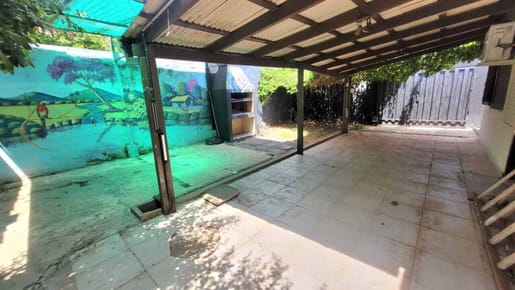 Vendo propiedad en Villa Adela Luque (Z/ Supermercado Los Jardines)