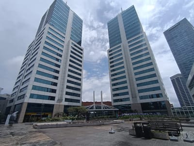 ALQUILER OFICINA WTC 400MC 