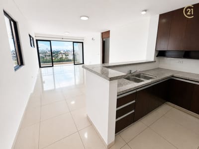  DEPARTAMENTO EN VENTA DE 2 DORMITORIOS CON PARQUEO