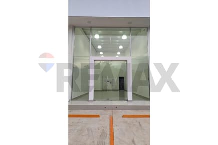   Local Comercial - Alquiler - San Lorenzo, Paraguay