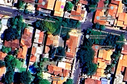 ¡Terreno de 909m² en Las Mercedes, Asunción!