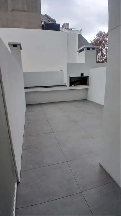 Apartamento 1 dormitorio con amplio Patio con Parrillero