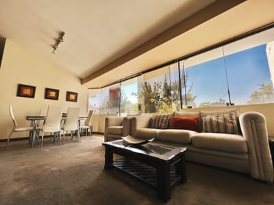 DEPARTAMENTO FRENTE A PARQUE EN CAYMA