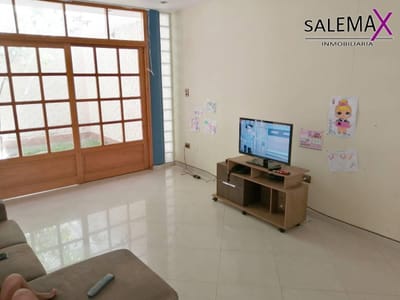 Venta de Casa - Urb. Santa María del Pinar - Piura