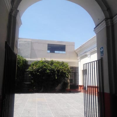 AMPLIA CASONA EN VENTA CALLE RIVERO, CENTRO DE AREQUIPA!!!
