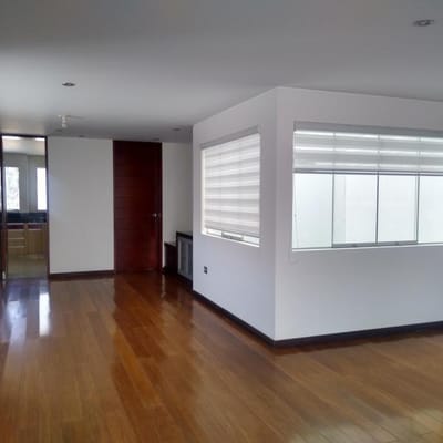 MODERNO TRIPLEX EN VENTA LOS ANGELES DE CAYMA!!!