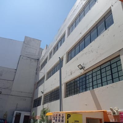 CASONA CENTRICA EN VENTA!!! A 2 CUADRAS DE PLAZA DE ARMAS!!!!