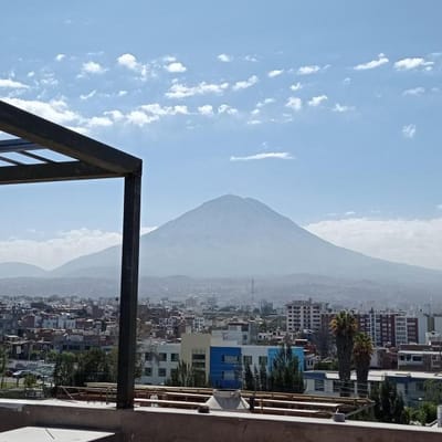 ¡¡Tríplex a estrenar! Parte baja de Cerro Colorado ¡Hermosa vista!