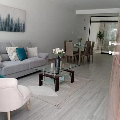 LINDAS CASAS TIPO TOWNHOUSE EN VENTA EN EL PALACIO l DE SACHACA