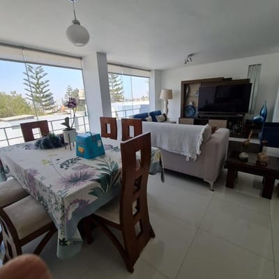 Departamento moderno en 3er piso ubicado en residencial privada de Cayma.