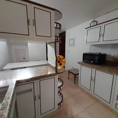 CASA EN VENTA EN UMACOLLO DE UN PISO CON ARRANQUES HASTA UN 3RE PISO