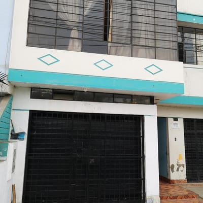 ALQUILO  LOCAL COMERCIAL  EN SAN JUAN DE MIRAFLORES - X COLEGIO GASTON MARIA