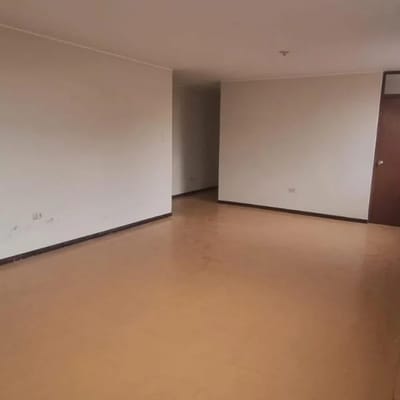 OPORTUNIDAD AMPLIO FLAT TIPO CASA DE  M EN URBPRIVADA DE JLBYR