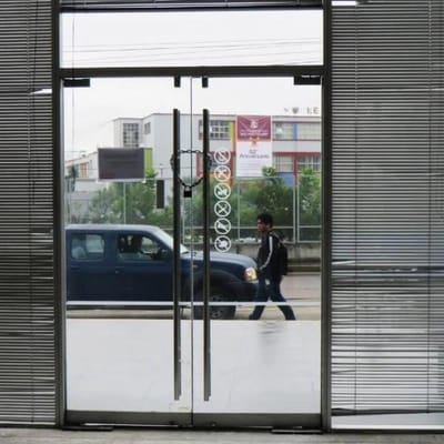 Locales en Zona comercial de San Isidro