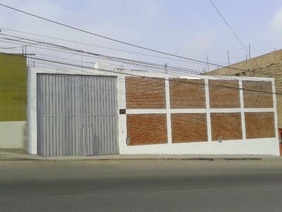 Remato Excelente Local 1368 m² Urb. Canto Bello - S. J. Lurigancho