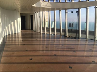 Exclusivo Penthouse Con Vista Al Mar En El Malecon