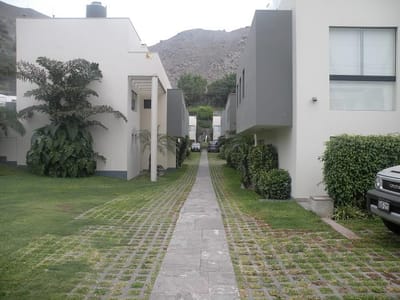 Venta de Linda Casa en Av del Corregidor - La Molina