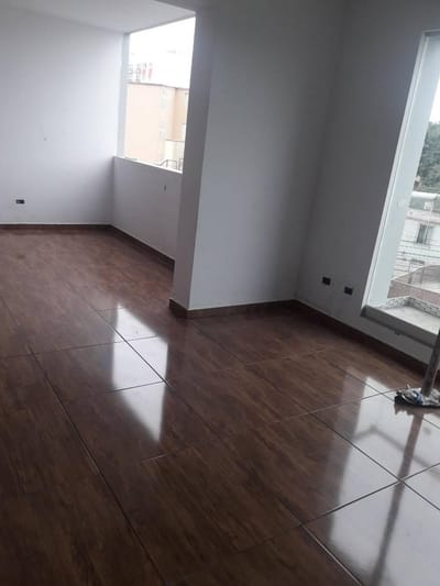 Departamento 80 m², 2do Piso Frente a Surquillo
