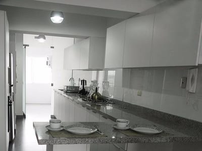 Alquilo Exclusivo y Moderno Dpto 150 m² 3 Dorm a 2 Cuadras de Av 28 de Julio