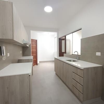 VENDO AMPLIO DPTO FLAT 1ER PISO 185 M2 CONDOMINIO REMODELADO ILUMINADO! SURCO