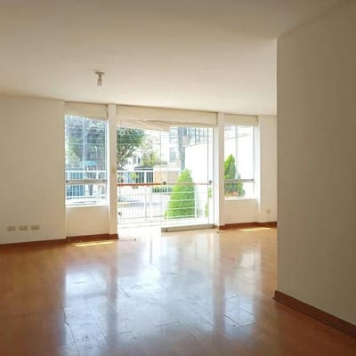 VENDO O ALQUILO BELLO DEPARTAMENTO 1er PISO 100M2 3 DORMITORIOS X PARQUES CHAMA