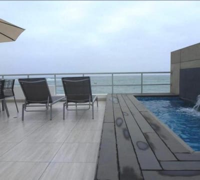 VENDO EXCLUSIVA CASA 262 M2 - FILA 1 FRENTE AL MAR -  DORM 5- PLAYA CABALLEROS