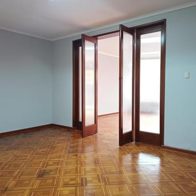 Alquilo Local Comercial 1er Piso 220 M2 - BERLIN cerca parque KENNEDY y AV PARDO