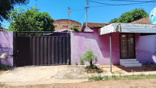 Venta Casa con Salon - San Lorenzo 