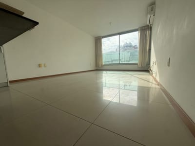 Venta excelente apartamento 1 dormitorio en Rambla Aquarius #206