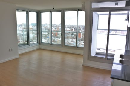 Venta apto 1 dormitorio con terraza y garaje en Barrio Sur #2106