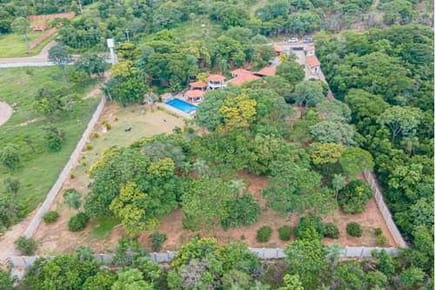 CASA EN VENTA - SAN BERNARDINO 