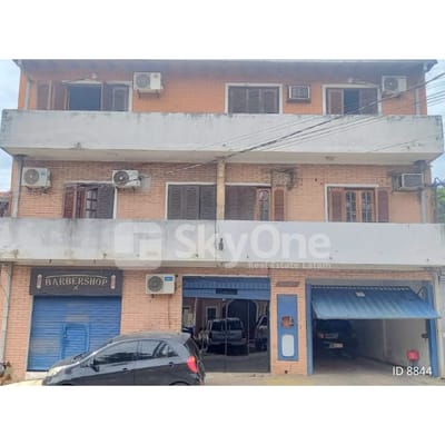 Hermosa Casa, Edificio de Departamentos y salones a la Venta 