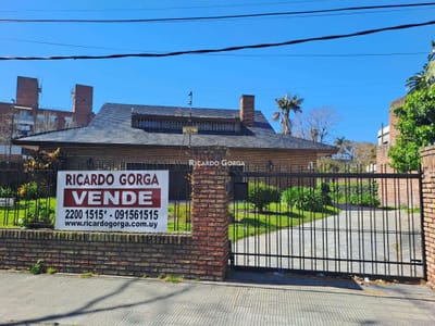 La mejor casa del Prado!!! 3 dormitorios + servicio, cocheras, fondo, piscina