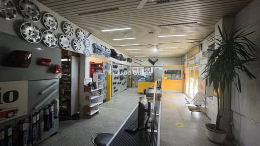 Local Comercial en venta ubicado en Cordón a metros de Av Libertador