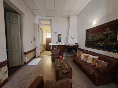 Casa ph al frente en Venta de 4 Dormitorios en Reducto