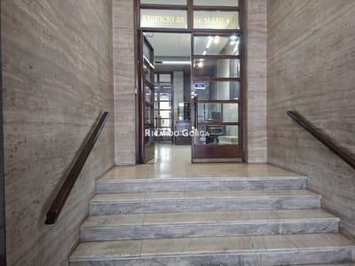 Oportunidad! Oficina en venta en Ciudad Vieja sobre 25 de mayo
