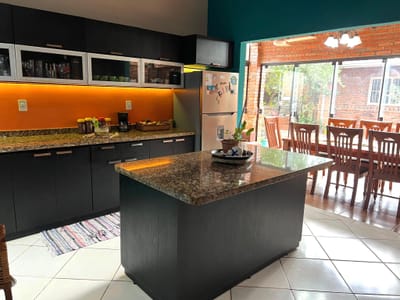 VENDO HERMOSA CASA EN LUQUE- LOMA MERLO A.M