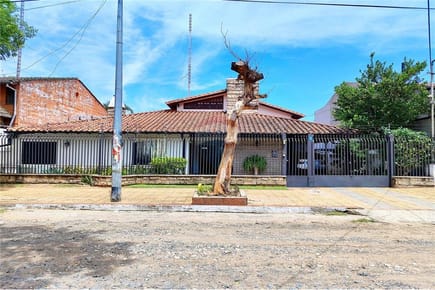 Casa en Asunción Barrio Manora cerca del colegio Americano 