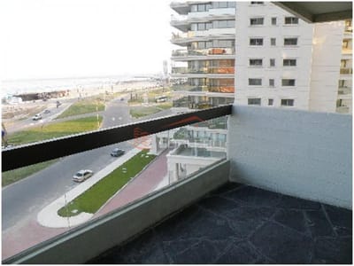 Apartamento en venta y alquiler de verano en Punta del Este, Los Dedos, Brava, 1era línea