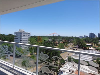 OPORTUNIDAD ! Venta de apartamento de 1½ dormitorio en venta en Punta del Este, con los mejores amenities.