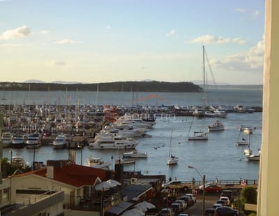 Apartamento de 1 dormitorios y medio en alquiler de verano en Peninsula, vista al mar