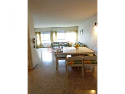 Apartamento en Venta en Punta del Este, Península, muy bien ubicado con servicios  2 dormitorios