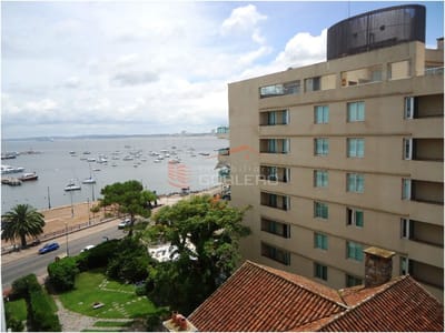 Apartamento de 3 dormitorios en Península - Punta del Este