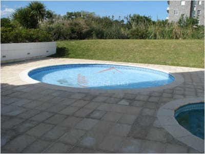 Apartamento en Venta, Punta del Este, brava frente al mar
