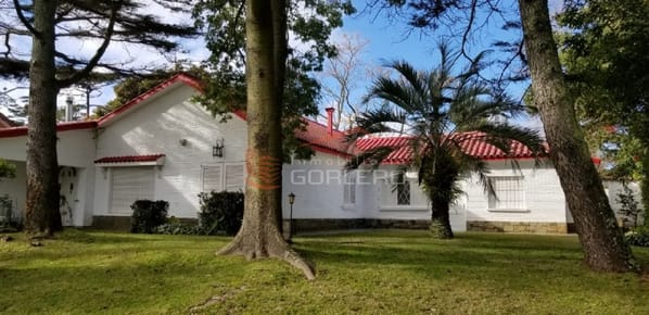 Casa en Venta y Alquiler en Punta del Este, Mansa, Espectacular ubicación!!, a 1 cuadra de la playa