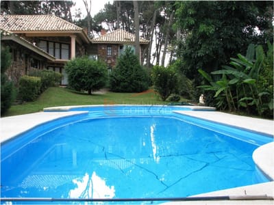 Chalet en venta en zona LUGANO, Punta del Este - Barbacoa, Piscina y Garage